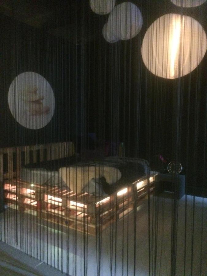 Bed and Breakfast Yurtlife à Zaandam Extérieur photo